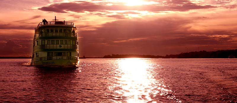 Abendstimmung auf dem Rio Negro